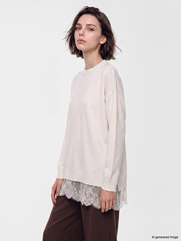 LCW Modest Bisiklet Yaka Dantel Detaylı Kadın Triko Tunik