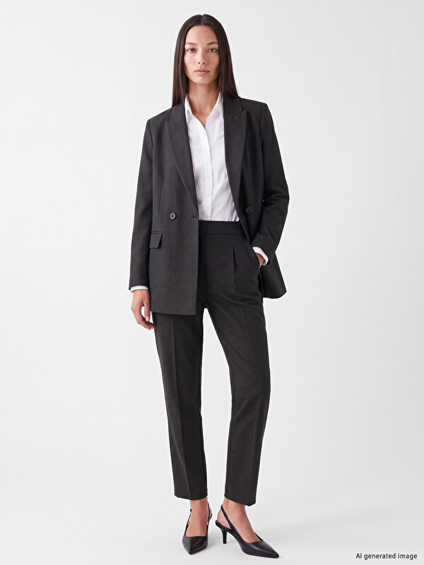 LCW EVERYDAY Carrot Fit Pleated Women's Fabric Trousers