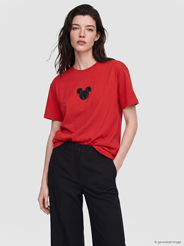 LCW Comfort Женска маица Minnie Mouse од 100% памук со везен дезен