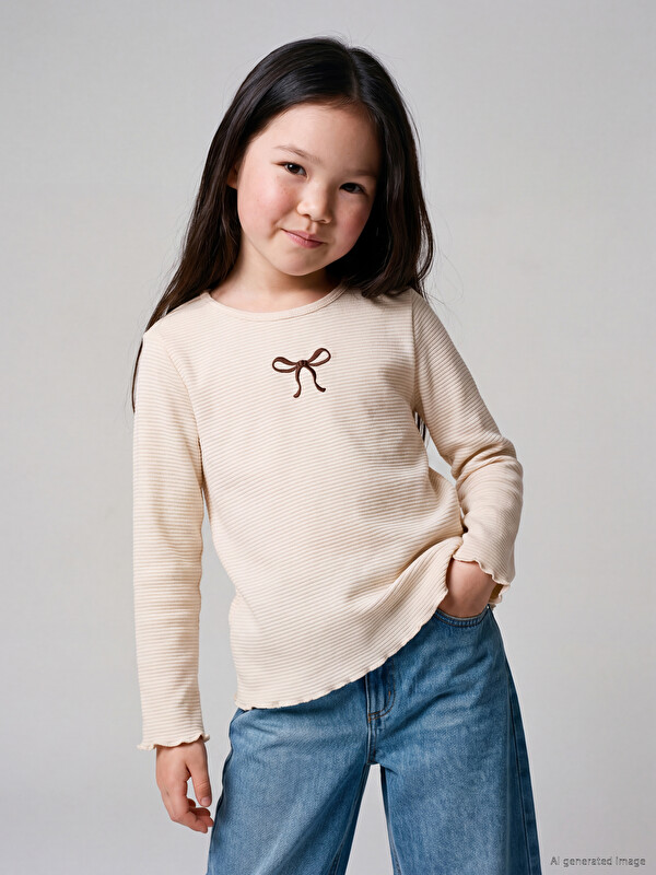LCW Kids Embroidered Girls' T-Shirt