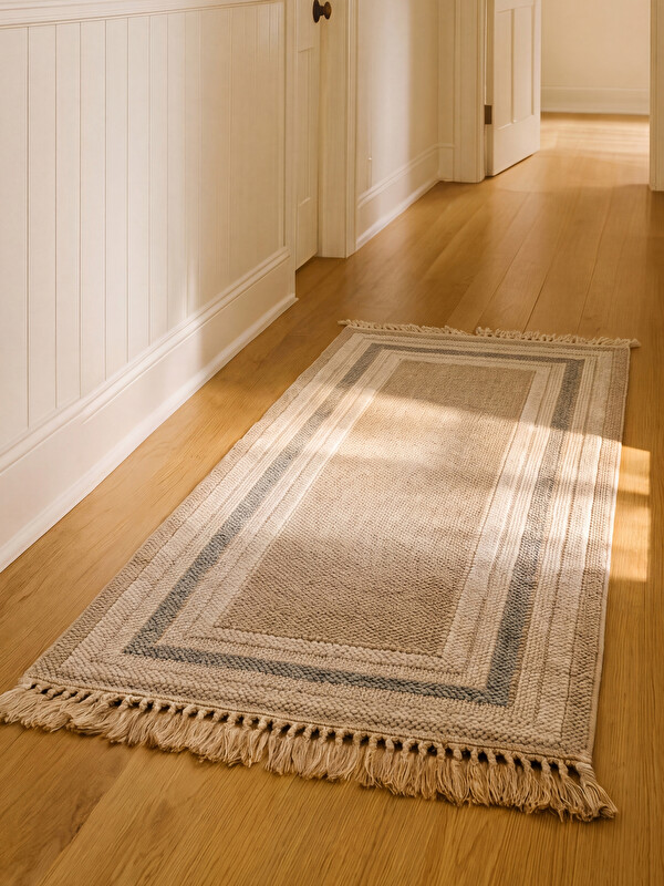 LC WAIKIKI Çizgili Desenli Püskül Detaylı Halı 80x150 cm