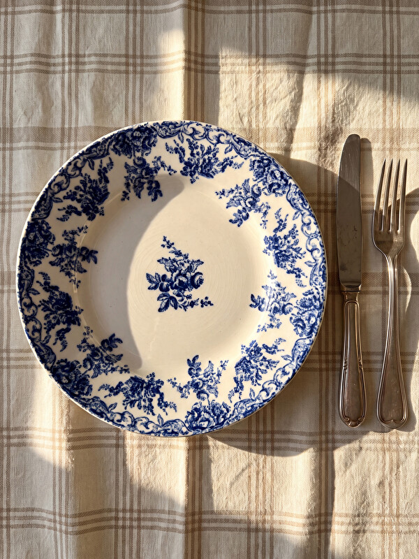 LCW HOME Çiçekli Porselen Pasta Tabağı 19 cm