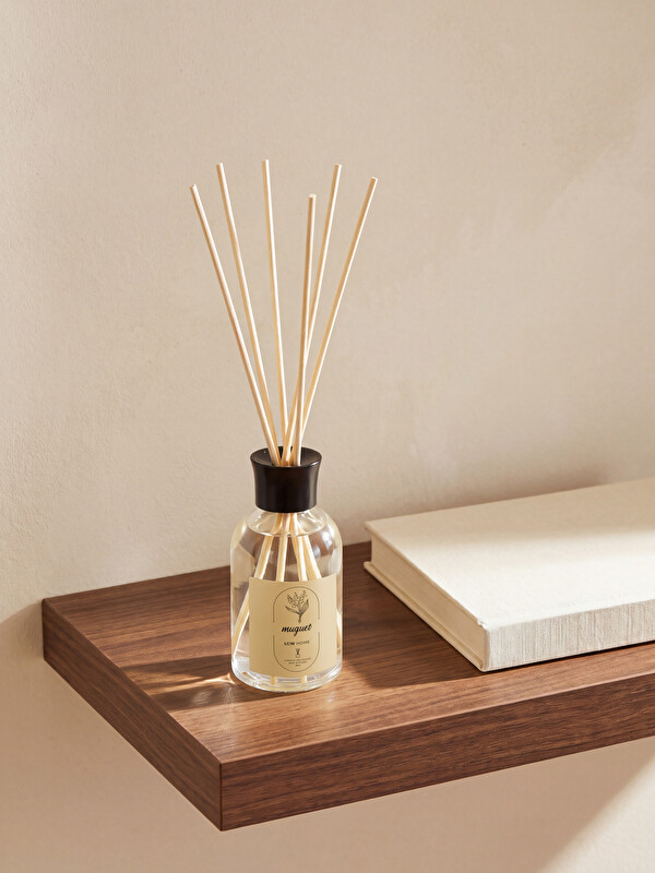 LCW HOME Muguet Scented Bamboo Stick Room Fragrance 120 ml
