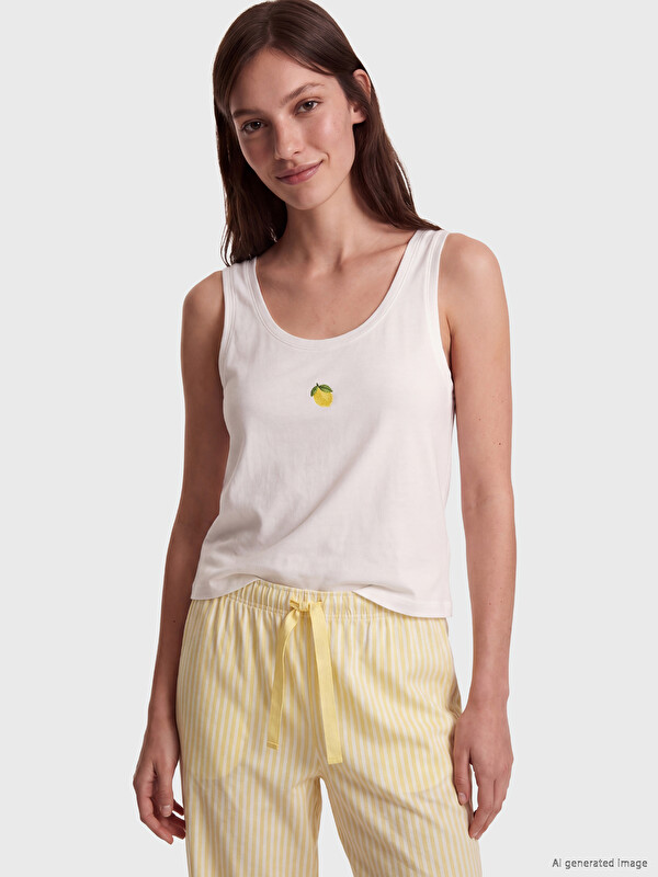 LCW DREAM U Yaka Nakışlı Kadın Pijama Üstü