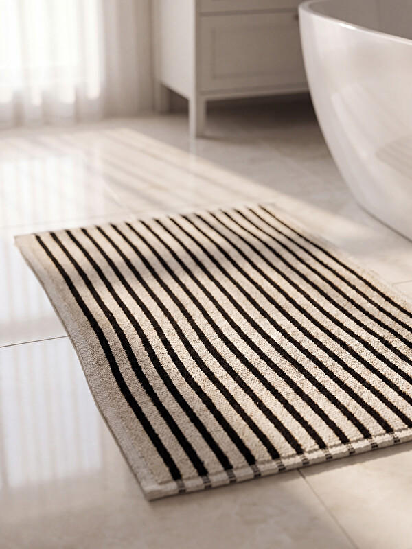 LCW HOME Striped Bath Mat 50x80 cm