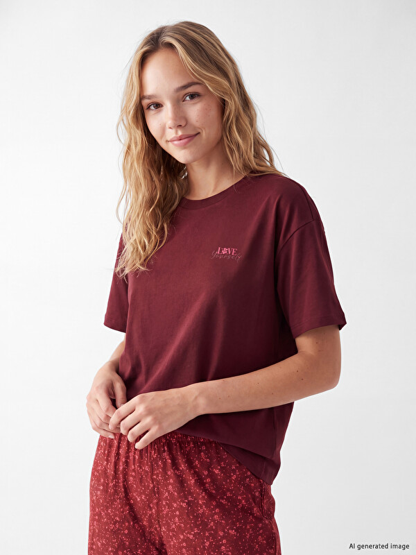 LCW DREAM Set pizhamash Capri i stampuar me jakë të rrumbullakët për gra