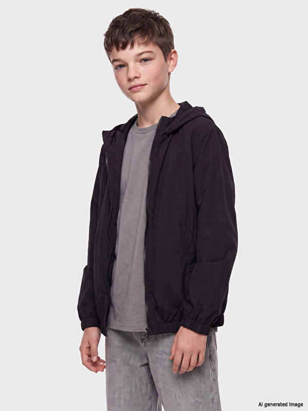 LCW Kids Kapüşonlu Erkek Çocuk Yağmurluk