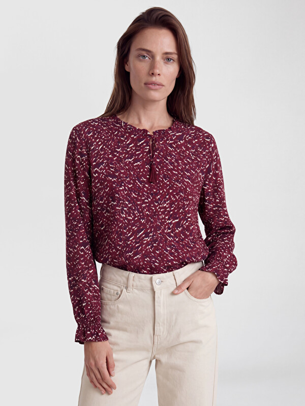 LCW Grace Crew Neck Patterned Blouse