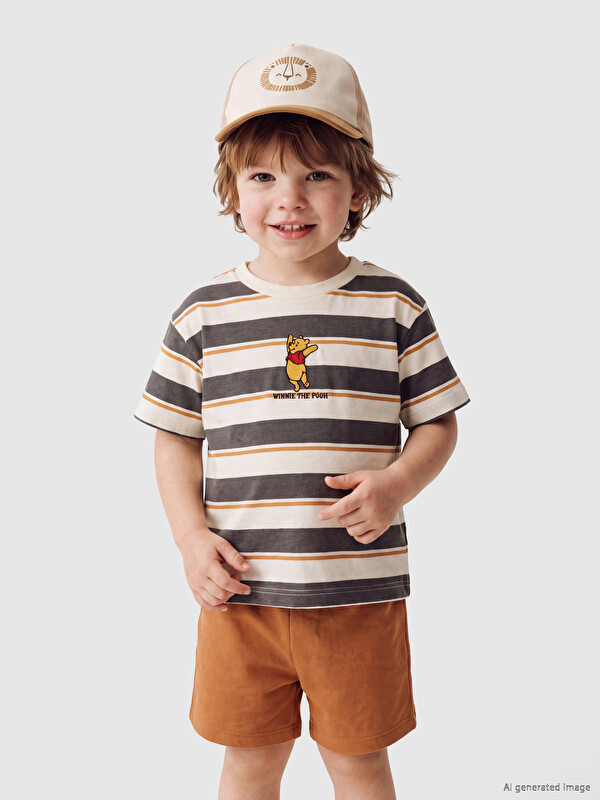 LCW baby Winnie the Pooh Erkek Bebek Tişört ve Şort Takım
