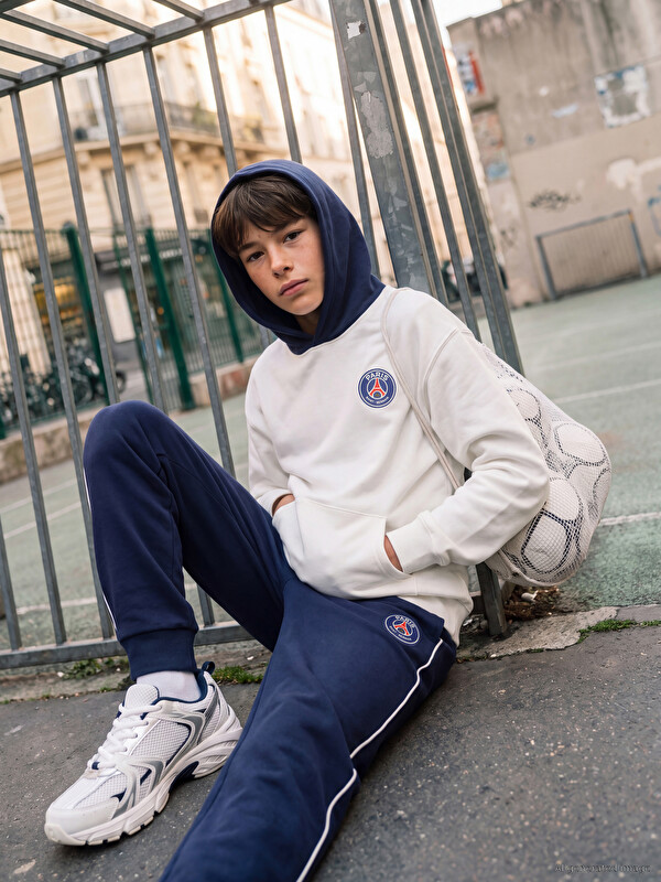 LCW Kids Pantallona sportive jogger të stampuara Paris Saint-Germain për djem