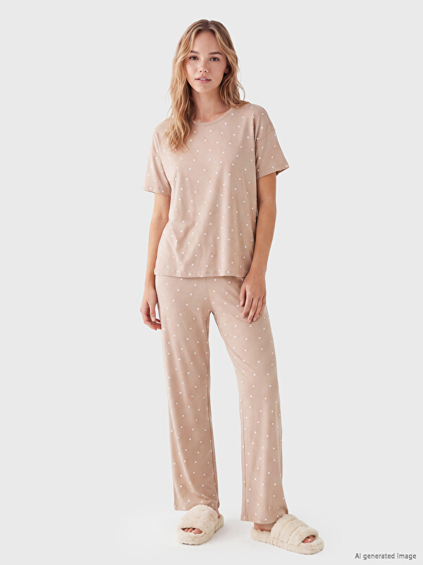 LCW DREAM Puantiyeli Kadın Pijama Takım