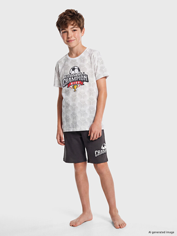 LCW Kids Bisiklet Yaka Erkek Çocuk Şortlu Pijama Takımı