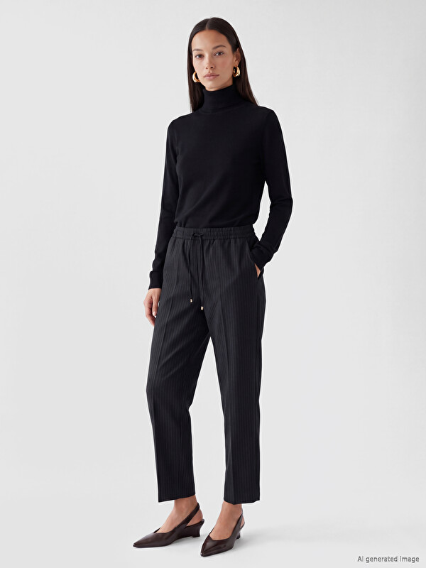 LCWAIKIKI Classic Pruge pantalone mrkva kroja sa elastičnim strukom za Žene