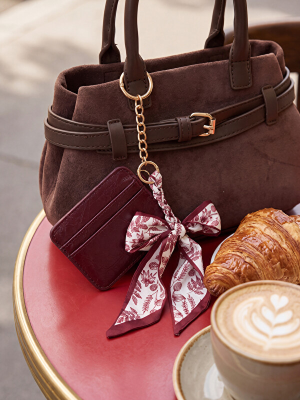 LCW ACCESSORIES Portofol lëkure artificiale i aksesorizuar me shall për gra