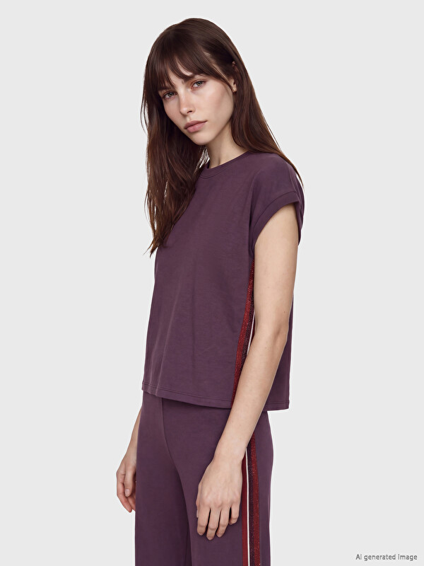 LCW EVERYDAY T-shirt oversize me vija me prekje të butë për gra