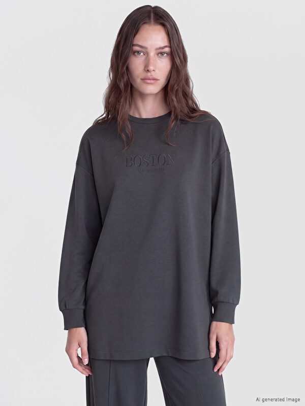 LCW Modest Embroidered Soft Touch Women's Sweatshirt Tunic