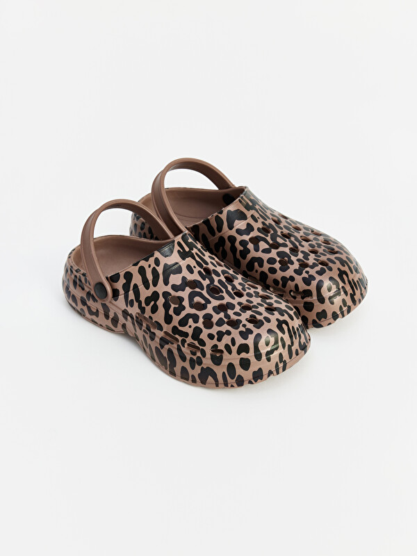 LCW STEPS Leopar Desenli Kız Çocuk Sandalet