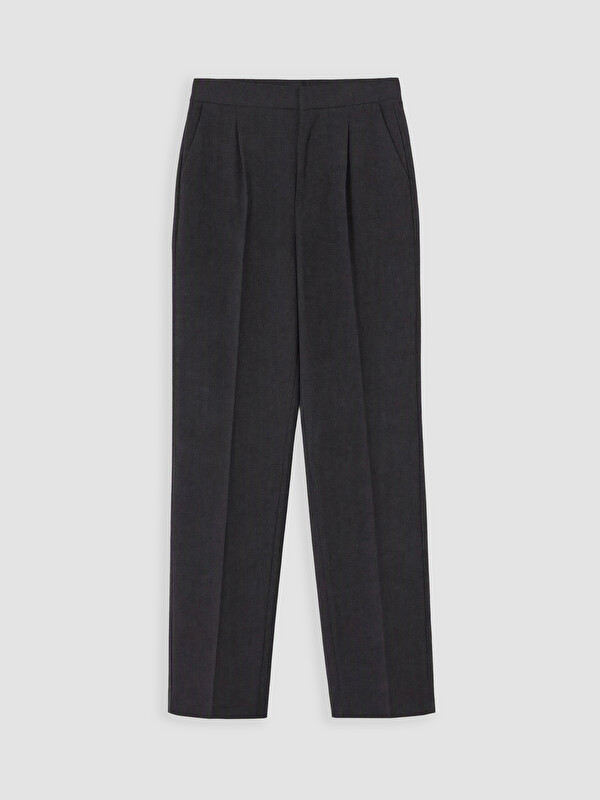 LCW Comfort Regular Fit Kadın Pileli Kumaş Pantolon
