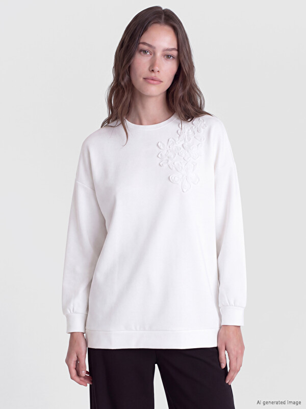 LCW Modest Embroidered Soft Touch Women's Sweatshirt Tunic