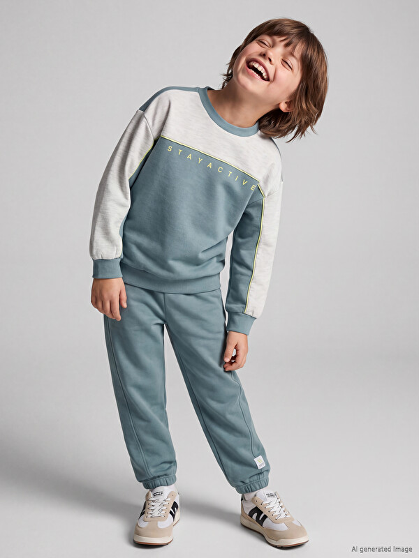 LCW Kids Color Block Soft Touch Boys' Sweatshirt