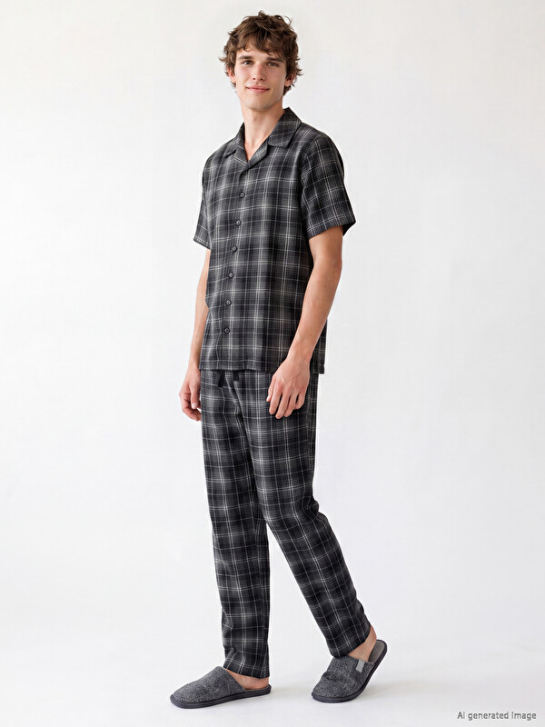 LC WAIKIKI Regular Fit Ekose Erkek Pijama Takımı
