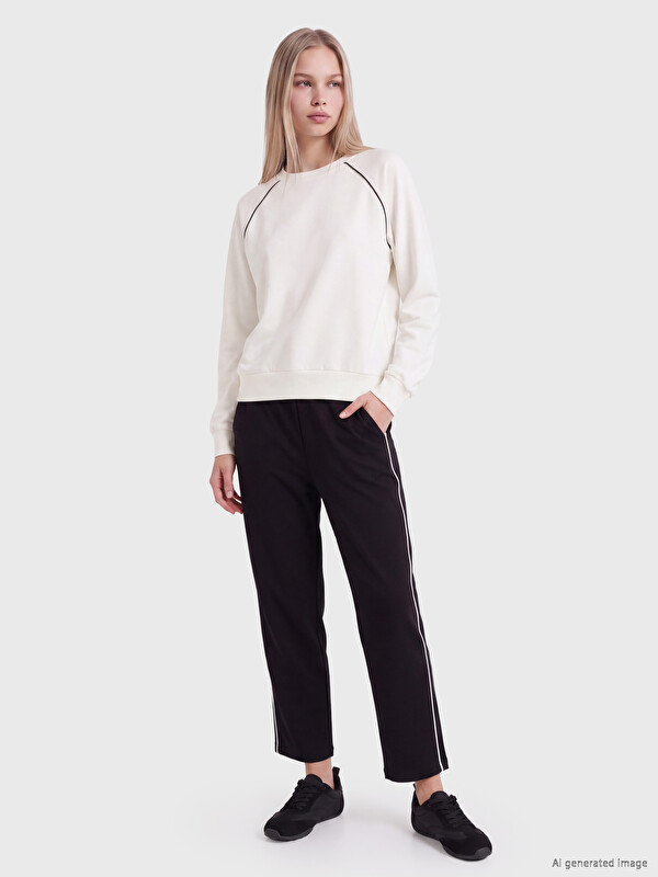 Natuvera Crew Neck Women's Sweatshirt