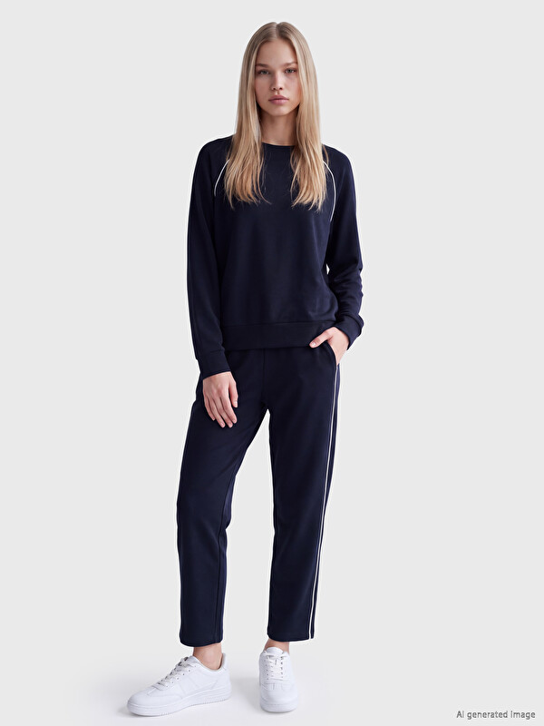Natuvera Crew Neck Women's Sweatshirt