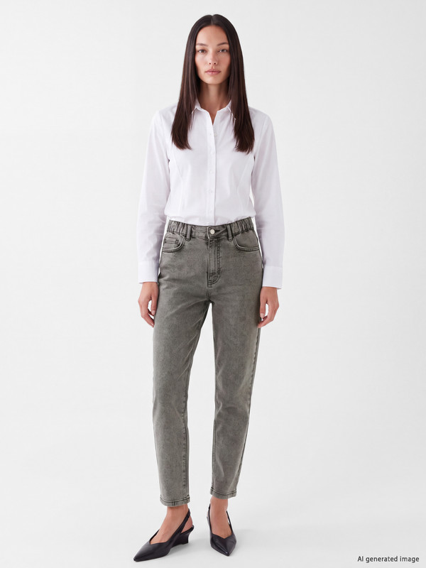 LCW EVERYDAY Slim Mom Jean