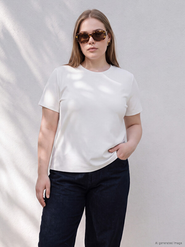 LCWAIKIKI Curve Plus Size majica za žene od mekanog materijala