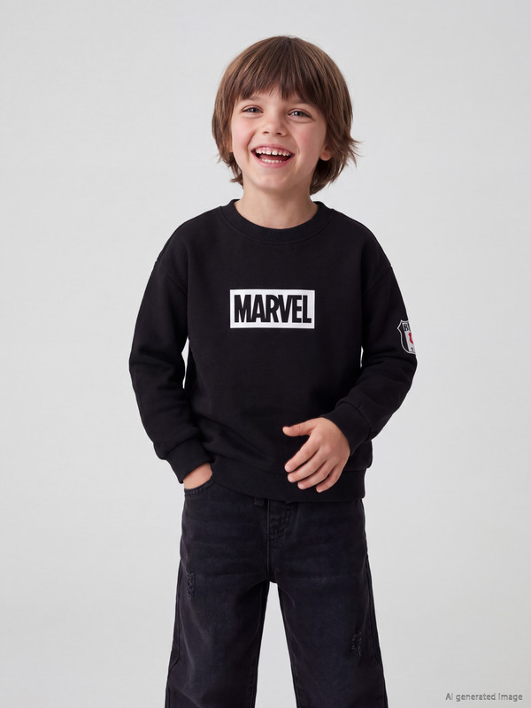 LCW Kids Marvel Beşiktaş Lisanslı Erkek Çocuk Kalın Sweatshirt