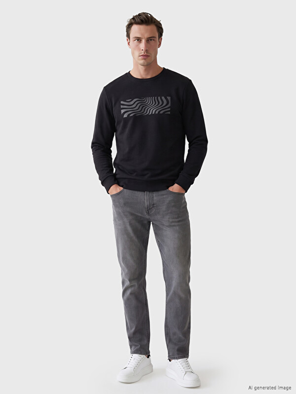 LCWAIKIKI Classic Crew Neck Men's Sweatshirt