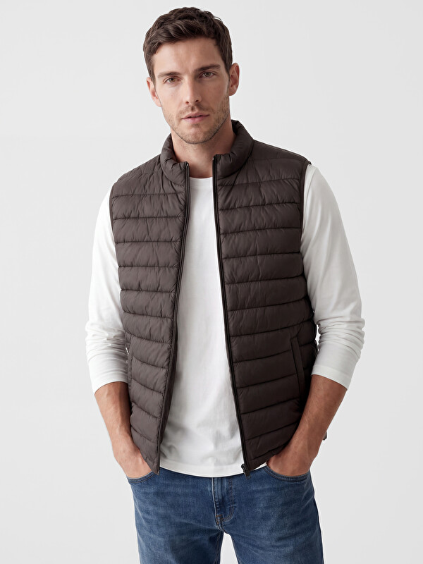 LCWAIKIKI Classic Regular Fit Dik Yaka Erkek Şişme Yelek