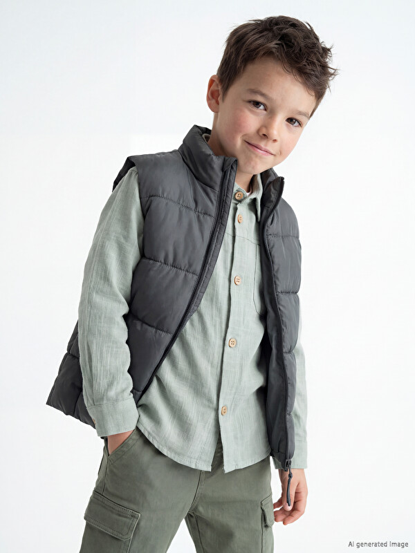 LCW Kids Dik Yaka Erkek Çocuk Şişme Yelek