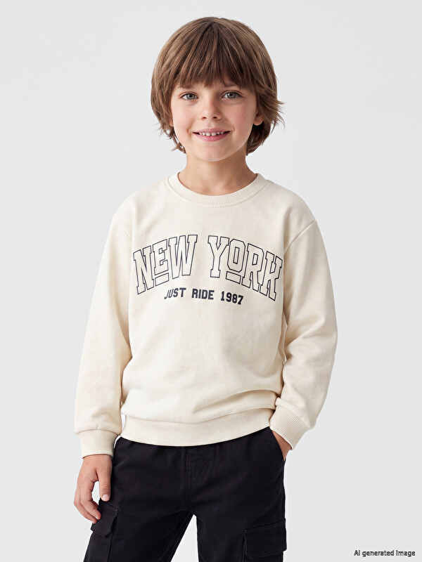 LCW Kids New York Baskılı Erkek Çocuk Sweatshirt