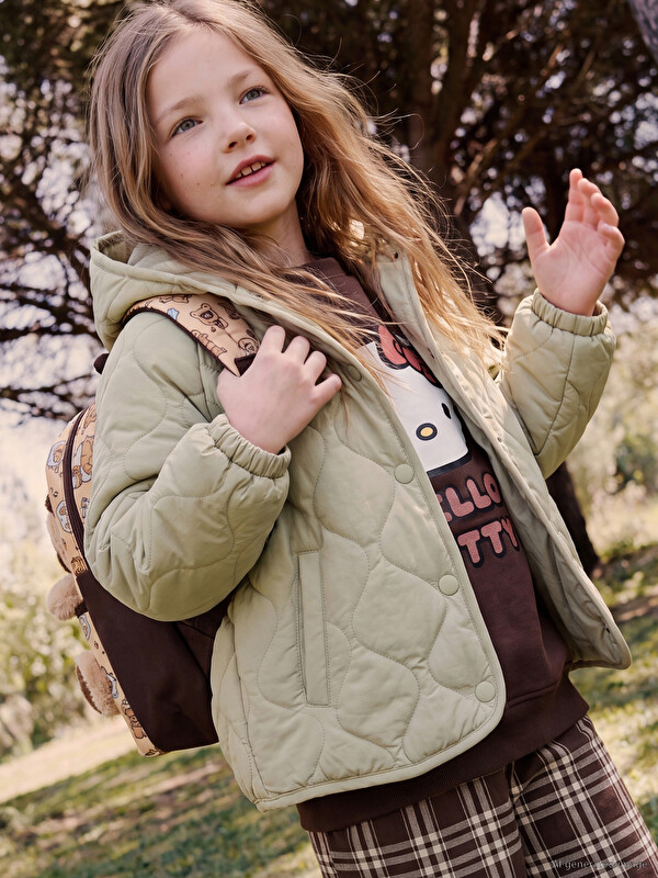 LCW Kids Kapüşonlu Kapitone Kız Çocuk Mont