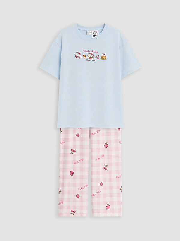LCW Kids Hello Kitty Printed Girls' Pyjamas Set