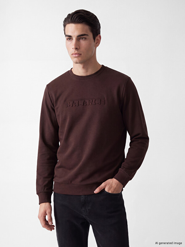 LCWAIKIKI Classic Bisiklet Yaka Kabartma Baskılı Erkek Sweatshirt