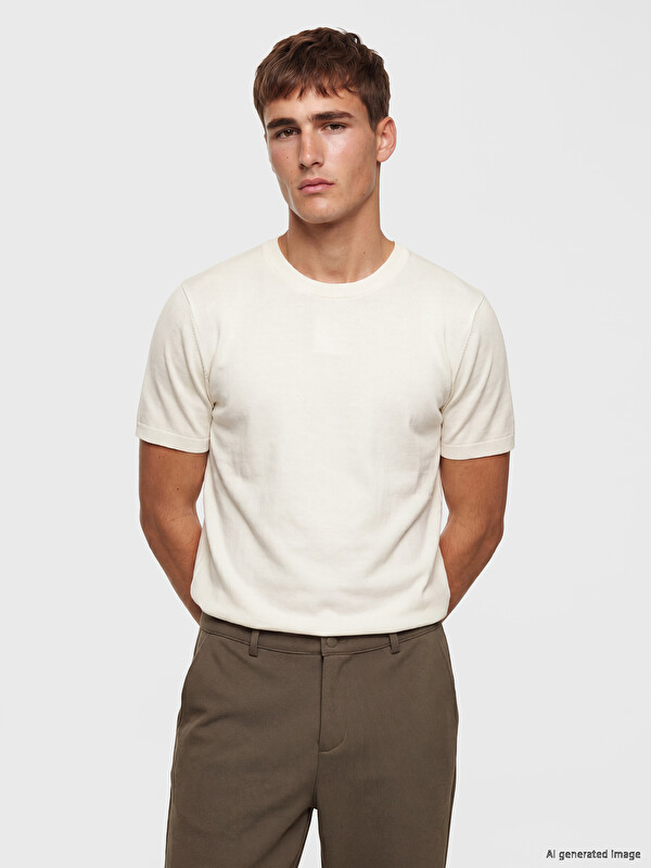 LCW Vision Crew Neck قۆڵ كورت پیاوان تریکۆ سوێتەر