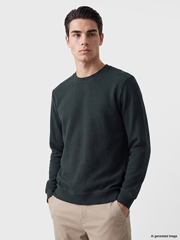 LCWAIKIKI Classic Crew Neck Men's Sweatshirt