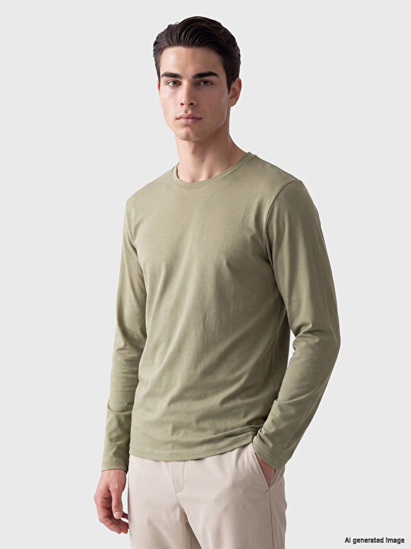 LCWAIKIKI Classic T-shirt me jakë të rrumbullakët dhe mëngë të gjata për burra
