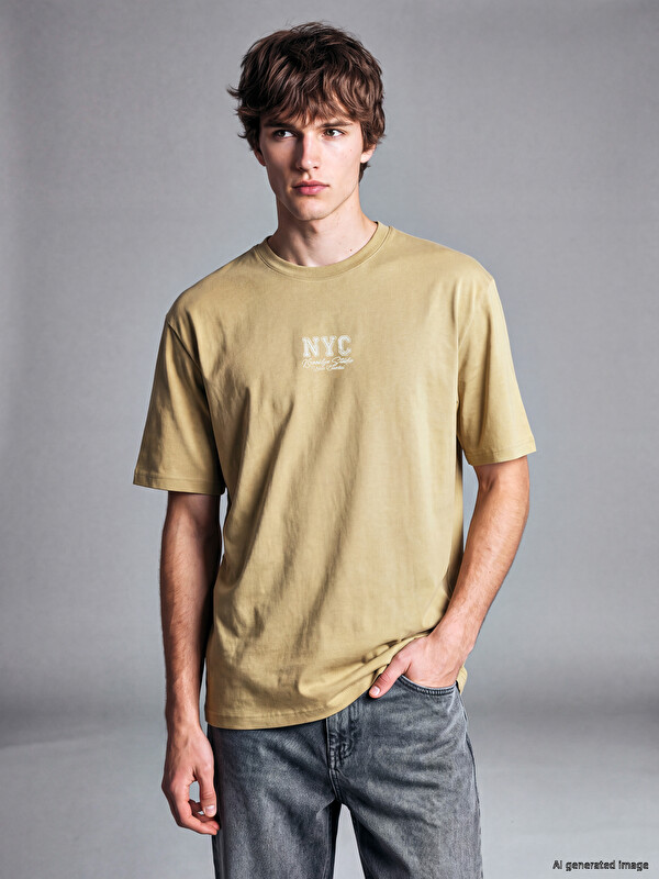 XSIDE T-shirt me jakë të rrumbullakët, i stampuar me NYC për burra