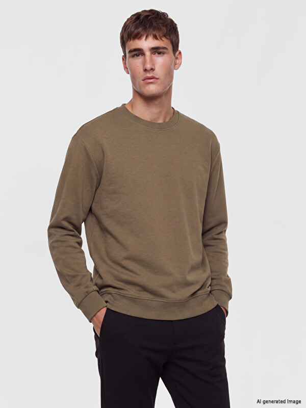 LCW Vision Bisiklet Yaka Erkek Sweatshirt