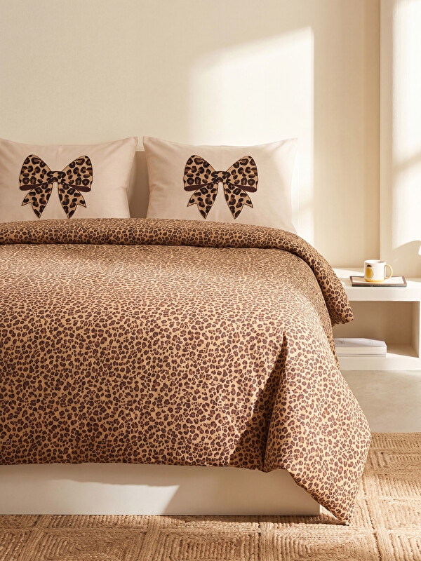 LCW HOME Leopar Desenli Çift Kişilik Nevresim Seti