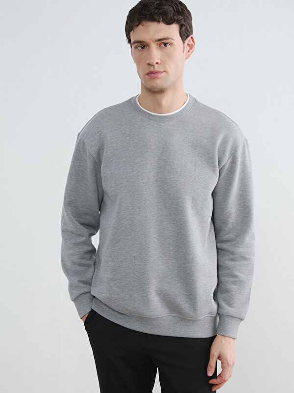 LCW Vision Bisiklet Yaka Erkek Sweatshirt