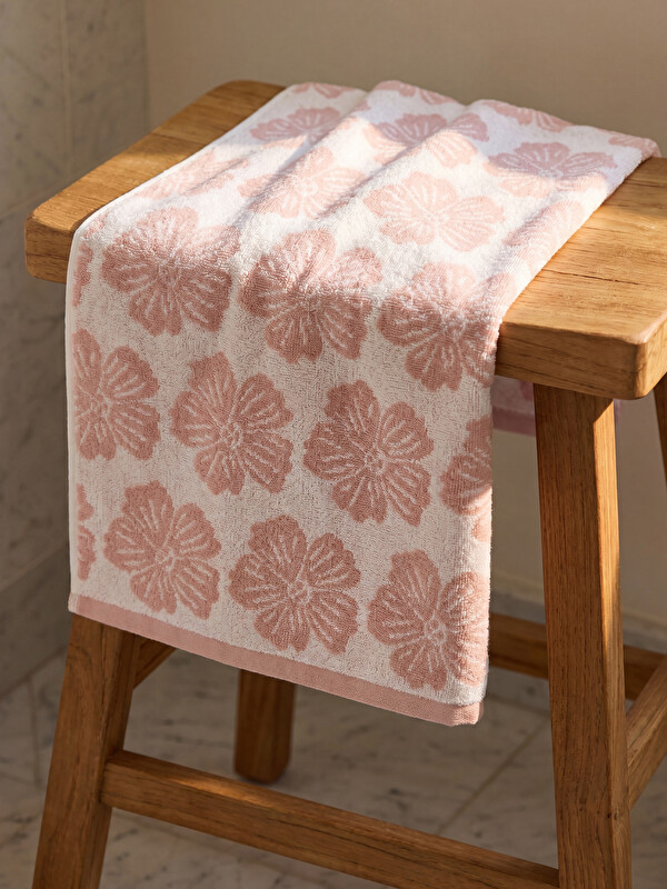 LCW HOME Flower Patterned Cotton Face Towel 50x80 cm