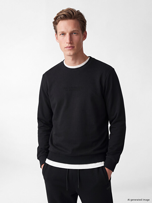 SOUTHBLUE Crew Neck Embroidered Men's Thick Sweatshirt