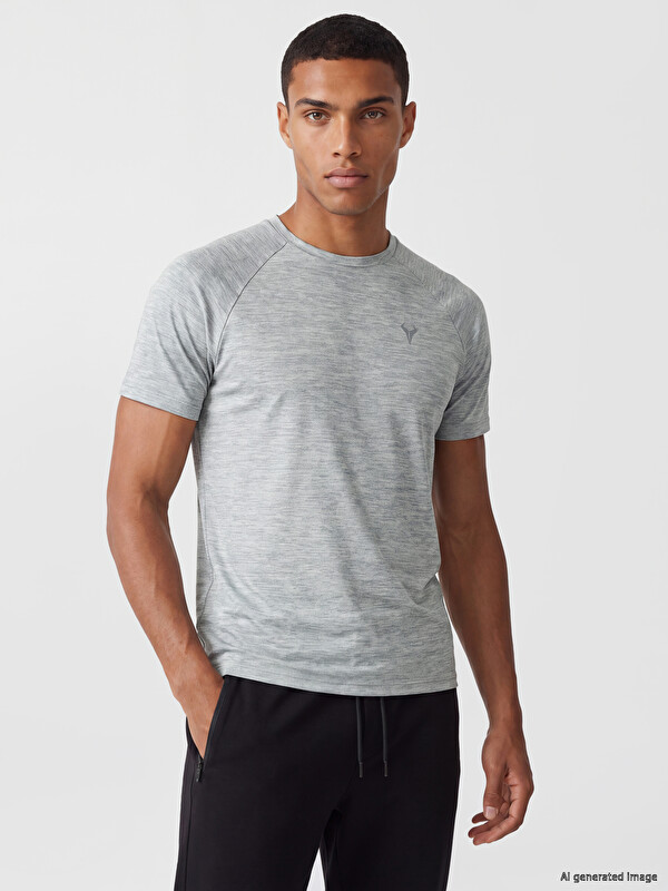 XSIDE ACTIVE تيشيرت رجالي بياقة دائرية وأكمام راجلان بقصة عادية