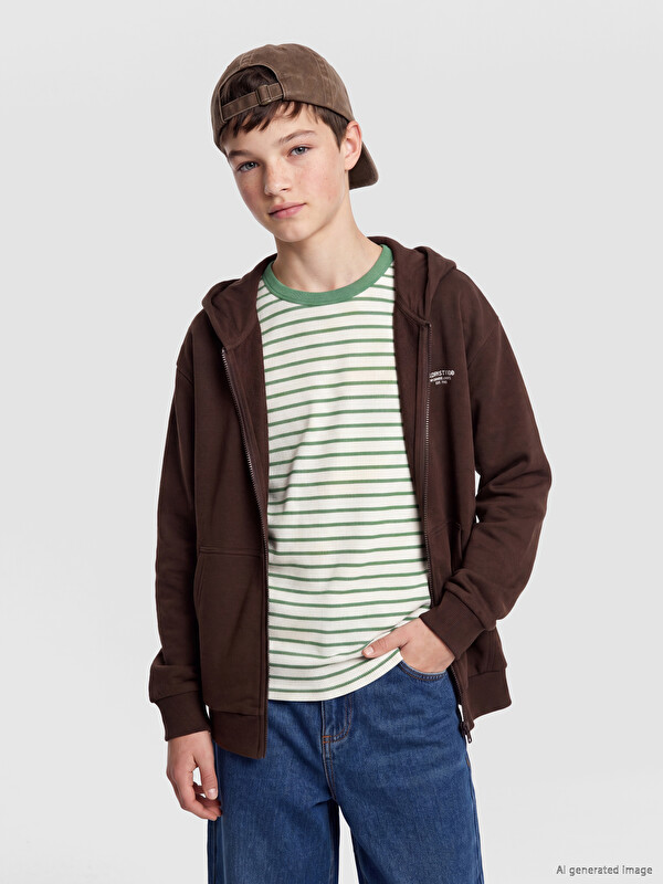 LCW Kids Kapüşonlu Baskılı Erkek Çocuk Fermuarlı Sweatshirt