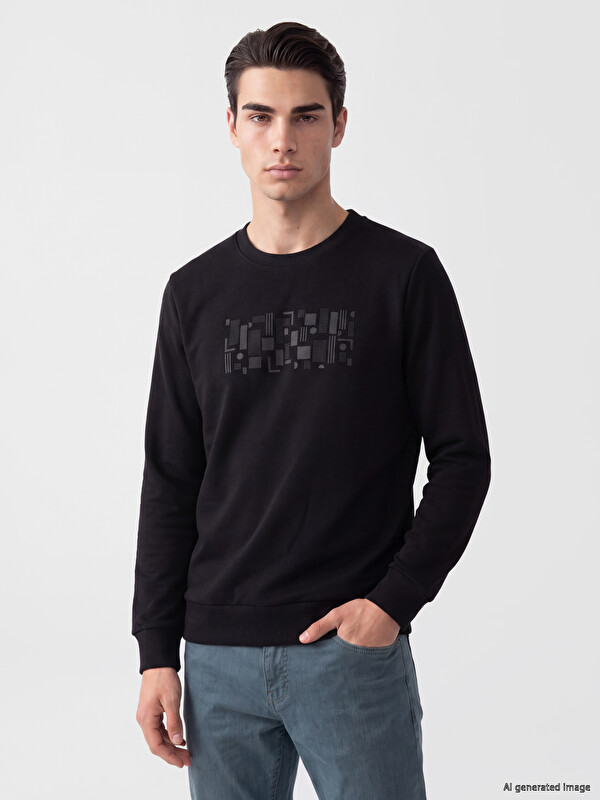 LCWAIKIKI Classic Bisiklet Yaka Baskılı Erkek Sweatshirt