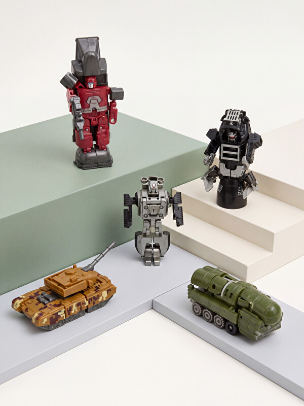 LCW JOY Tanka Dönüşen Oyuncak Robot